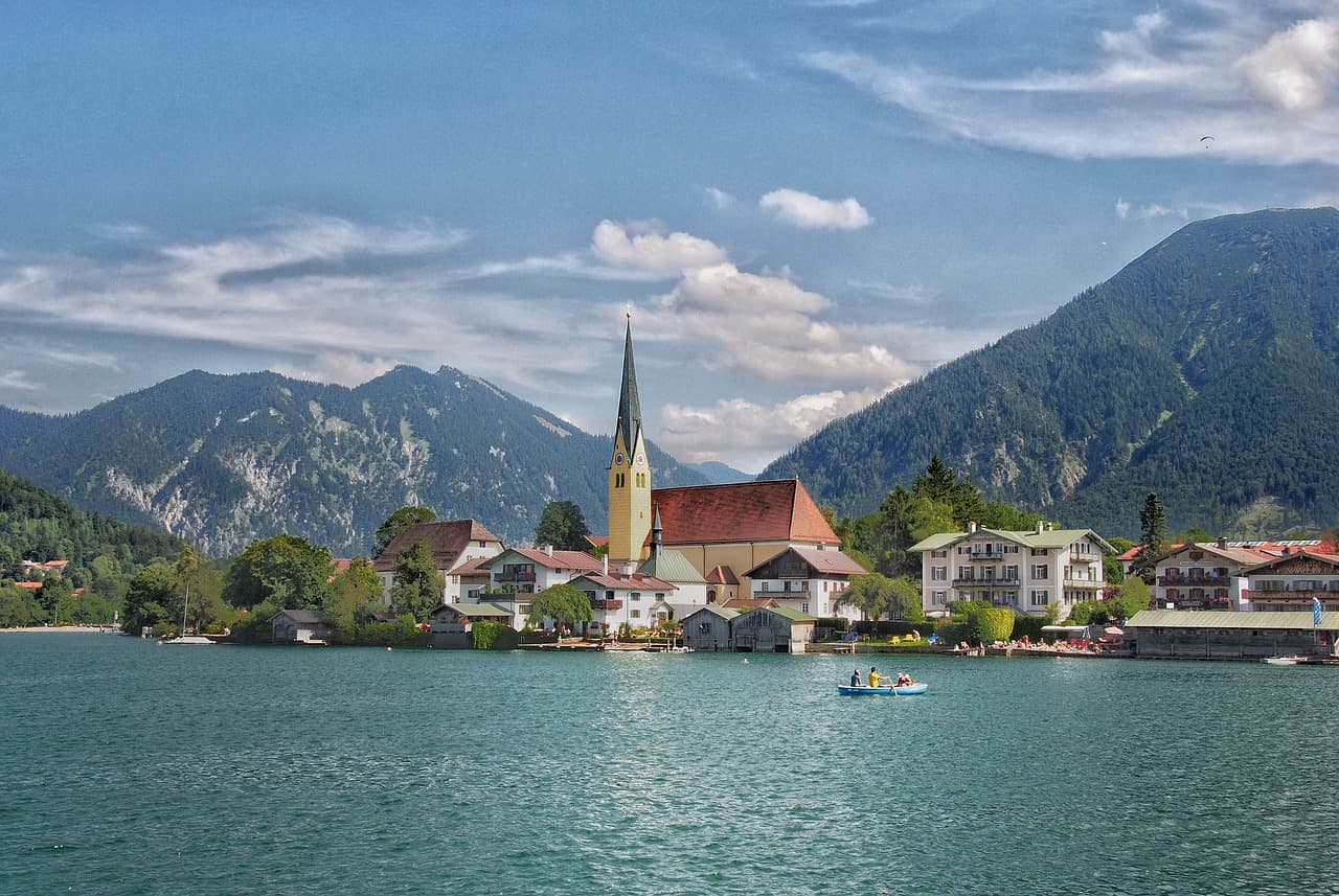 Germany's most beautiful lakes for a convertible tour